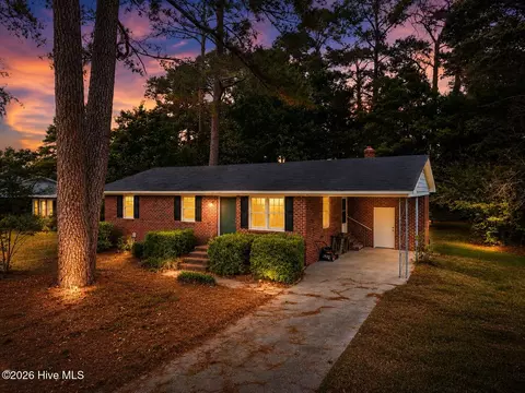 247 Harper Dr, Snow Hill, NC 28580