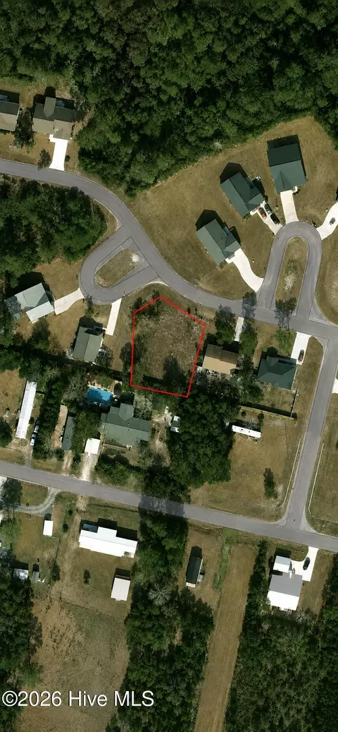 4467 Pinewood Village Dr, Southport, NC 28461