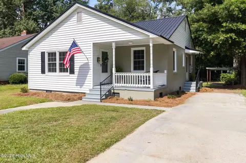 209 N Thompson St, Whiteville, NC 28472