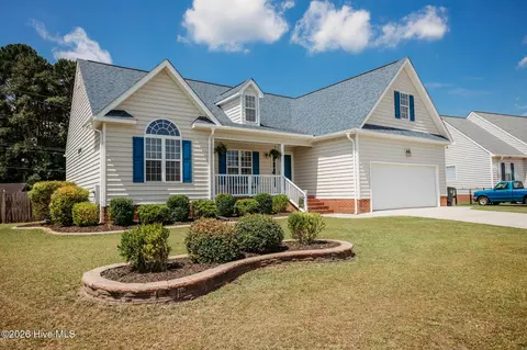 2625 Camille Dr, Winterville, NC 28590