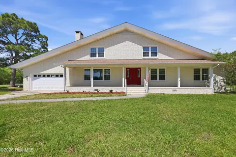 526 Crow Hill Rd, Beaufort, NC 28516