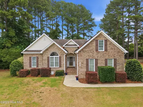 4221 Leicester Ct, Winterville, NC 28590