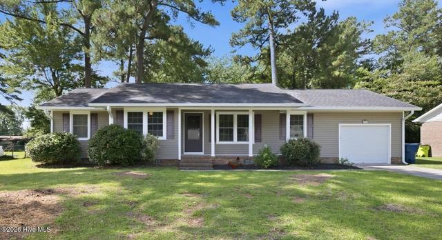210 Nottingham Dr, Havelock, NC 28532
