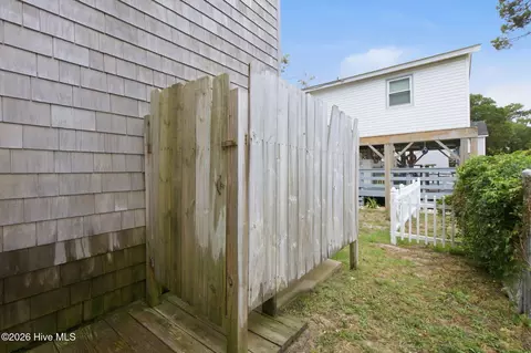Exterior - 504 Suffolk St, Kill Devil Hills, NC 27948 photo 6 of 12