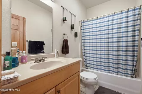 Bath - 504 Suffolk St, Kill Devil Hills, NC 27948 photo 2 of 3