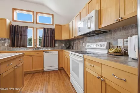 Kitchen - 504 Suffolk St, Kill Devil Hills, NC 27948 photo 2 of 5