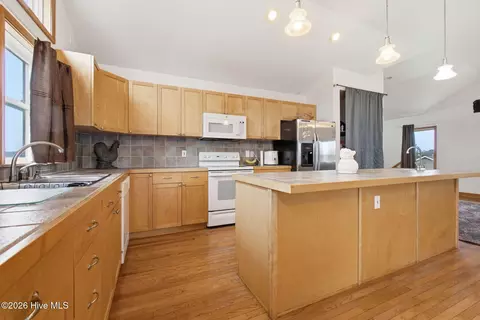 Kitchen - 504 Suffolk St, Kill Devil Hills, NC 27948 photo 1 of 5