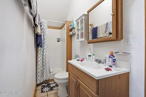Bath - 504 Suffolk St, Kill Devil Hills, NC 27948 photo 3 of 3
