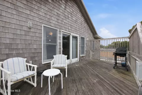 Exterior - 504 Suffolk St, Kill Devil Hills, NC 27948 photo 2 of 12