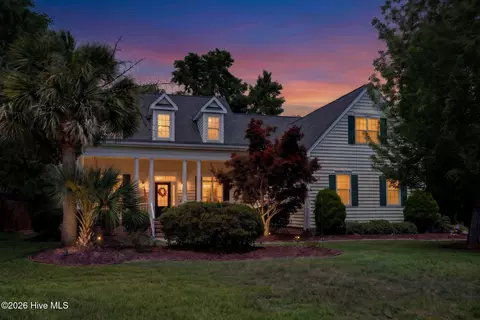 109 Currant Ln, Hampstead, NC 28443