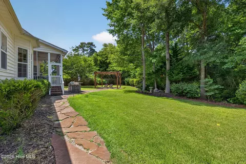Exterior - 109 Currant Ln, Hampstead, NC 28443 photo 9 of 10