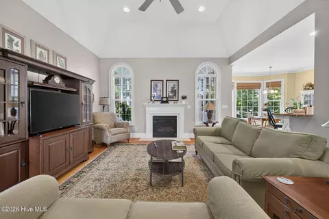 Living - 109 Currant Ln, Hampstead, NC 28443 photo 3 of 3