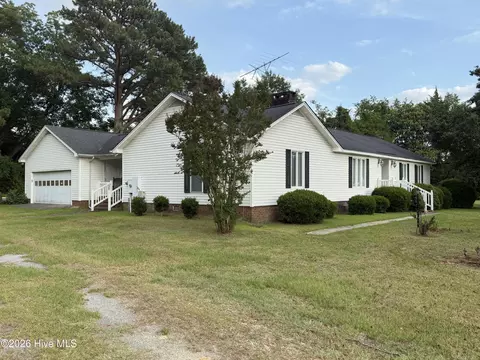 172 Simmons Mill Rd, Albertson, NC 28508