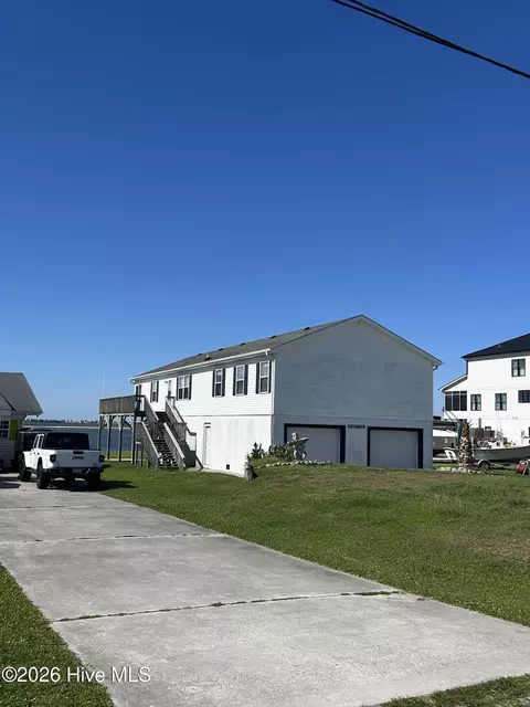 159 Salty Shores Point Dr, Newport, NC 28570