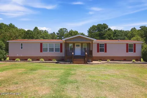 211 Arbor Dr, Columbia, NC 27925