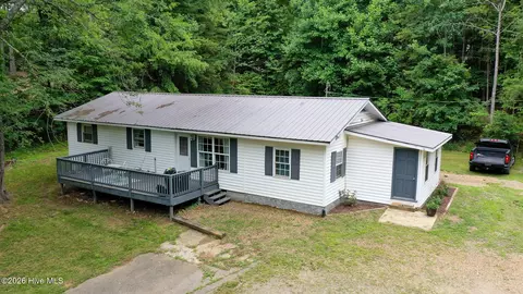 147 Lance Cove Rd, Hayesville, NC 28904
