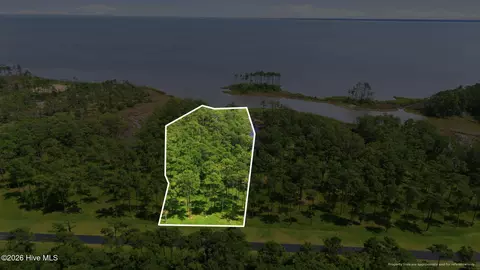 143 River Watch Rd, Oriental, NC 28571