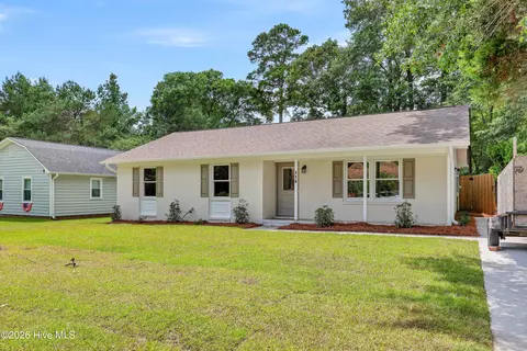 114 Springhill Rd, Wilmington, NC 28411