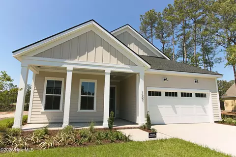 1507 St Lucia Dr SW, Shallotte, NC 28470