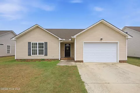 3675 Highland Dr, Ayden, NC 28513