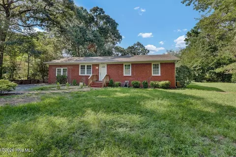122 E Brandywine Cir E, Wilmington, NC 28411