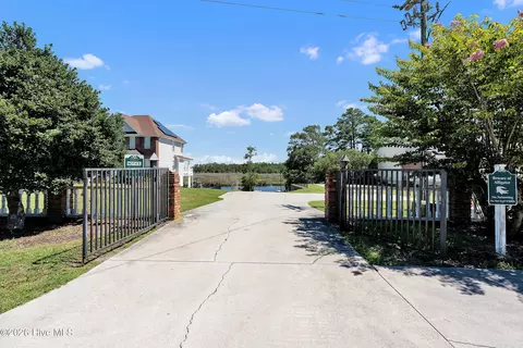 219 E Ivybridge Dr, Hubert, NC 28539 photo 47