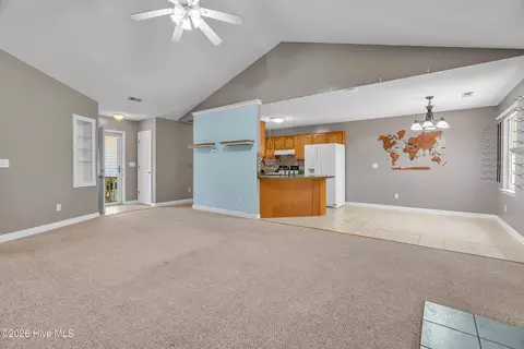 219 E Ivybridge Dr, Hubert, NC 28539 photo 9