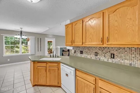 219 E Ivybridge Dr, Hubert, NC 28539 photo 16
