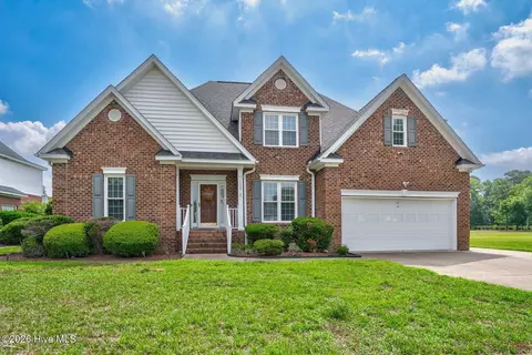 1005 Spring Forest Dr, Rocky Mount, NC 27803