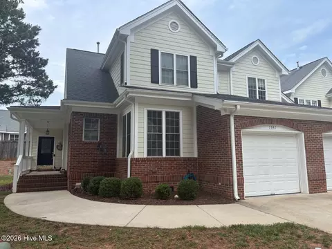 7642 Astoria Pl, Raleigh, NC 27612