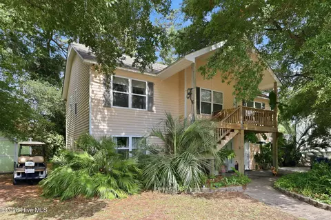 404 Bogue Inlet Dr, Emerald Isle, NC 28594