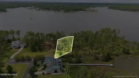 238 Oyster Point Rd, Oriental, NC 28571