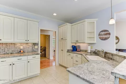Kitchen - 309 Katie Ln, Mccormick, SC 29835 photo 3 of 7