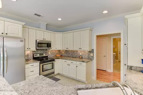Kitchen - 309 Katie Ln, Mccormick, SC 29835 photo 4 of 7
