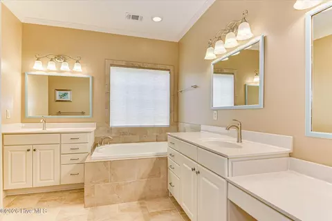 Bath - 309 Katie Ln, Mccormick, SC 29835 photo 2 of 5