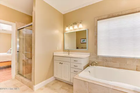 Bath - 309 Katie Ln, Mccormick, SC 29835 photo 3 of 5