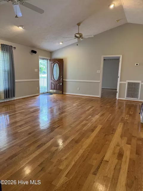 1237 Airport Rd, Hamlet, NC 28345 photo 3