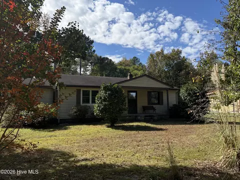 119 Bessie Rd, Carthage, NC 28327