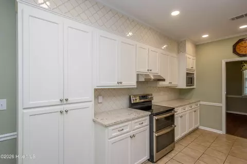Kitchen - 4121 Fox Brush Dr, Evans, GA 30809 photo 5 of 8