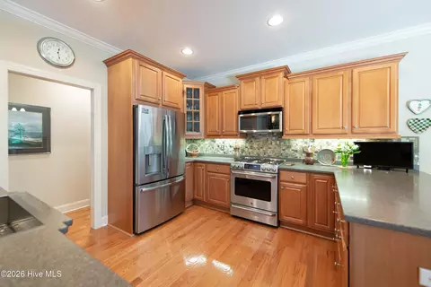 Kitchen - 46 Whitehaven Dr, Pinehurst, NC 28374 photo 4 of 5