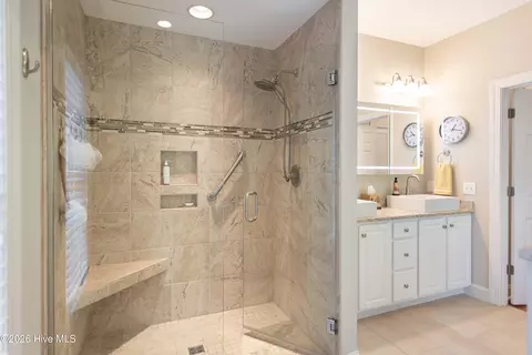 Bath - 46 Whitehaven Dr, Pinehurst, NC 28374 photo 5 of 11