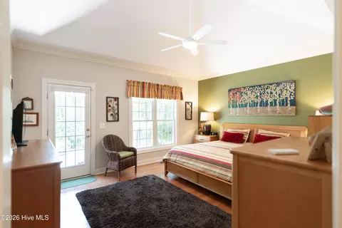 Bedroom - 46 Whitehaven Dr, Pinehurst, NC 28374 photo 1 of 16