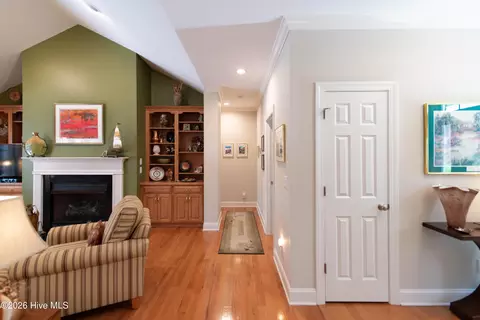 Entry Way - 46 Whitehaven Dr, Pinehurst, NC 28374 photo 4 of 10