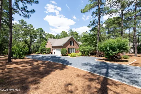 Exterior - 46 Whitehaven Dr, Pinehurst, NC 28374 photo 2 of 34