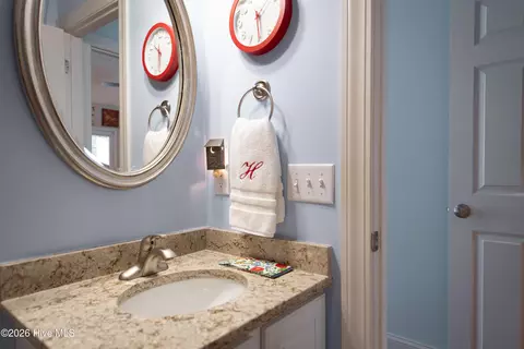 Bath - 46 Whitehaven Dr, Pinehurst, NC 28374 photo 6 of 11