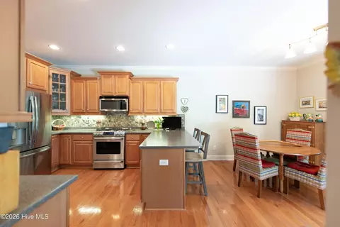 Kitchen - 46 Whitehaven Dr, Pinehurst, NC 28374 photo 1 of 5