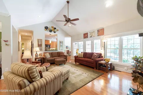 Living - 46 Whitehaven Dr, Pinehurst, NC 28374 photo 2 of 4