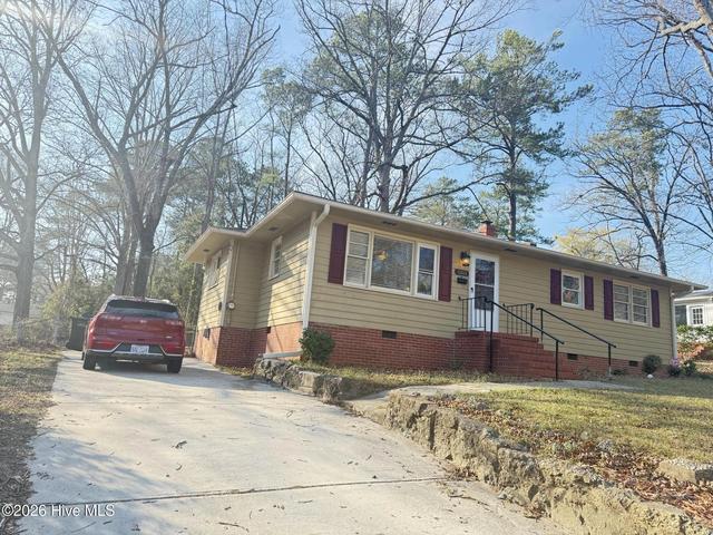 1003 Mohawk Ave, Fayetteville, NC 28303