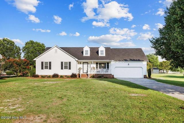 114 Trappers Run Dr, Goldsboro, NC 27530