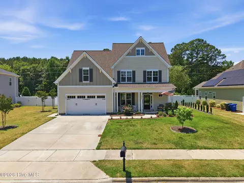 3704 Colony Woods Dr, Greenville, NC 27834